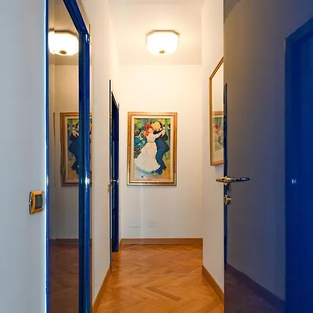 View Apartment Como